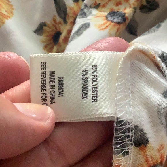 Truseles short sleeve Sunflower twisted top size Med beige yellow green black - Picture 6 of 9